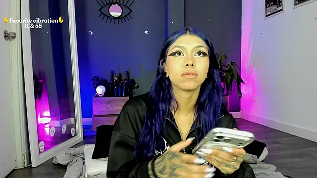 Raven Witch  online show from May 4, 6:22 pm