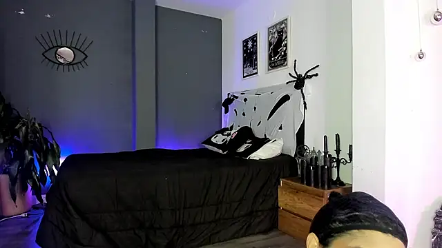 Raven Witch  online show from January 12, 4:03 pm