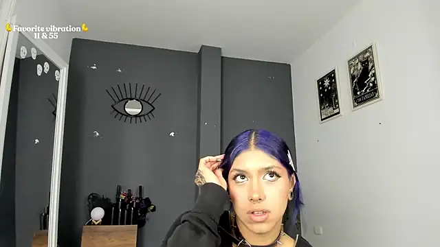 Raven Witch  online show from May 8, 6:12 pm