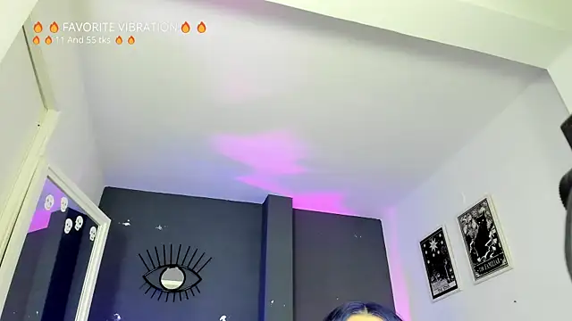 Raven Witch  online show from April 13, 6:45 pm