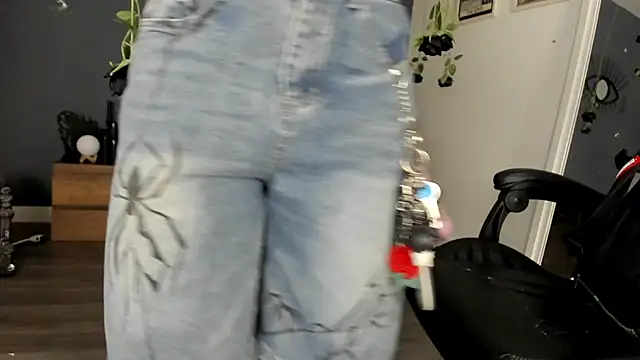 Raven Witch  online show from March 12, 4:55 pm