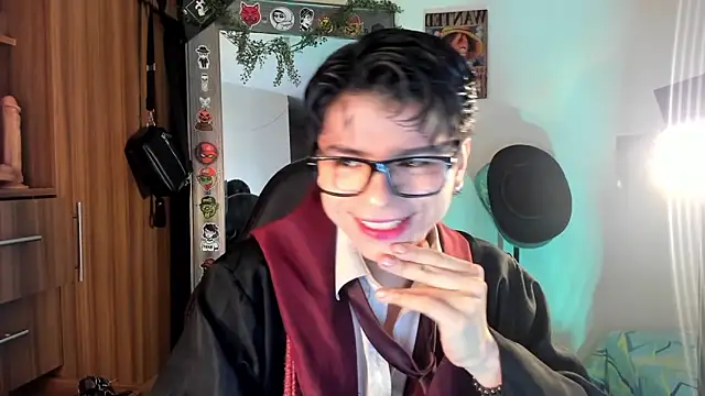 Snapshot of marckalexis chatting on September 14, 1:55 pm marckalexis online show from September 14, 1:55 pm