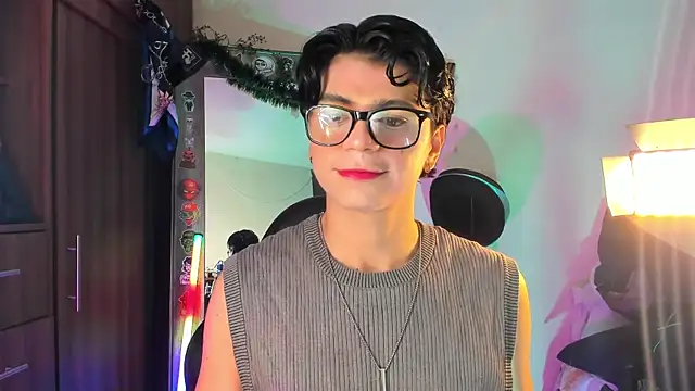 marckalexis online show from January 11, 1:01 am