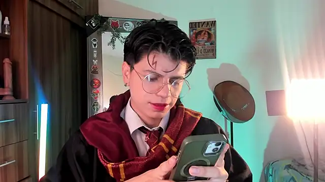 Snapshot of marckalexis chatting on October 3, 12:50 pm marckalexis online show from October 3, 12:50 pm