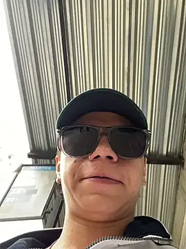 Snapshot of marckalexis chatting on September 18, 12:52 pm marckalexis online show from September 18, 12:52 pm