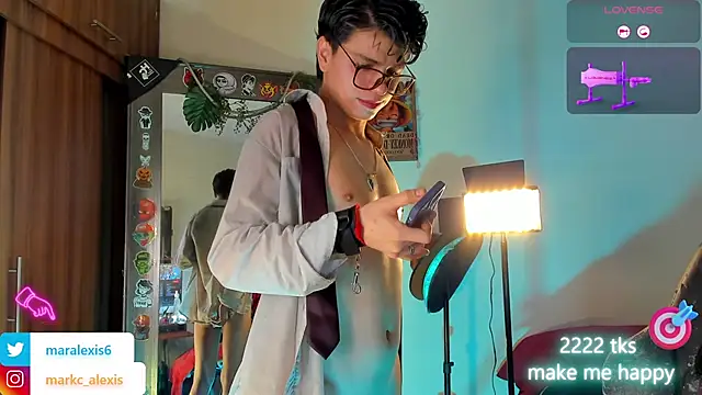 marckalexis online show from May 26, 1:09 pm