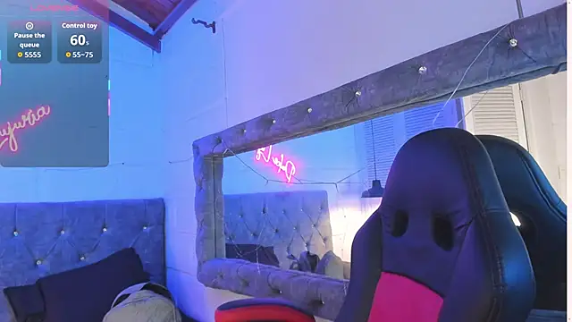 Snapshot of sarajhonson_dl chatting on November 25, 5:13 pm sarajhonson dl online show from November 25, 5:13 pm