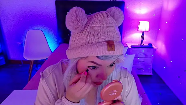 Snapshot of Cuckold_lover69 chatting on February 22, 3:45 am Cuckold lover69 online show from February 22, 3:45 am