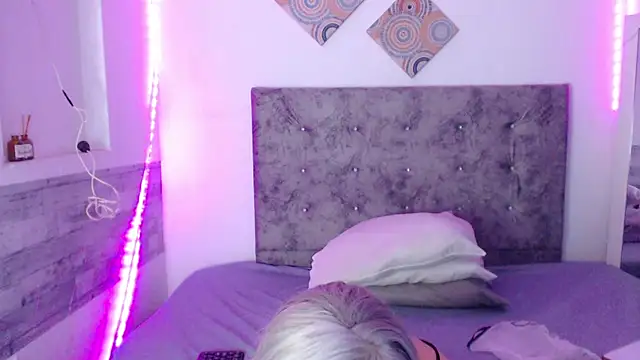 Cuckold lover69 online show from May 21, 3:04 am