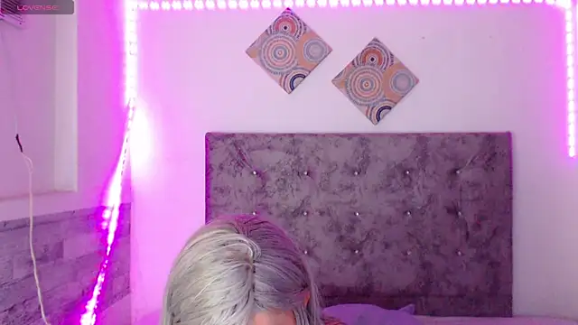 Snapshot of Cuckold_lover69 chatting on June 19, 3:01 am Cuckold lover69 online show from June 19, 3:01 am