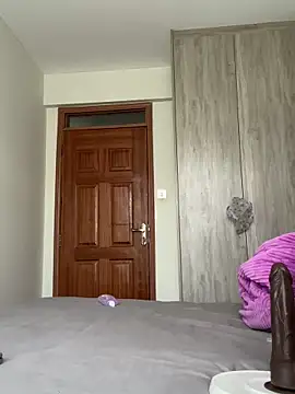 Fanclubbbbb online show from April 8, 8:27 am