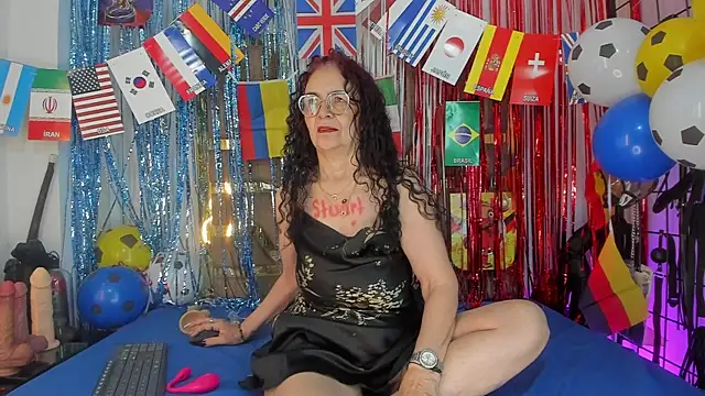 Snapshot of agatha_ross26 chatting on June 19, 11:38 am agatha ross26 online show from June 19, 11:38 am