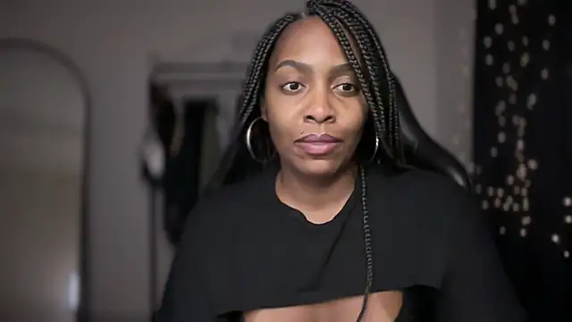 marisilva br online show from December 4, 2:43 am