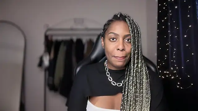 marisilva br online show from November 27, 7:03 pm