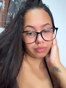 Monica Pimentinha  online show from May 18, 12:21 pm
