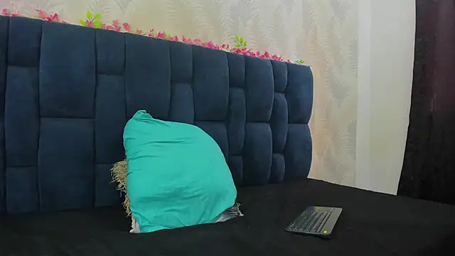 Ammy Connor1 online show from February 16, 9:02 pm