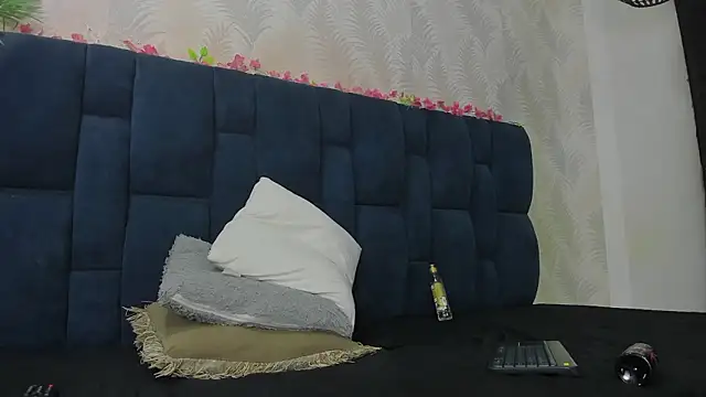 Ammy Connor1 online show from March 11, 8:52 am