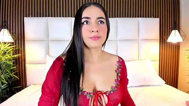 Snapshot of MaluDiaz chatting on June 10, 6:53 pm MaluDiaz online show from June 10, 6:53 pm