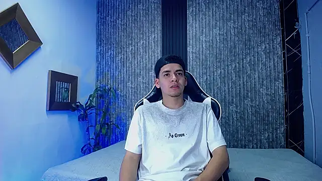 Mike 0233  online show from October 16, 4:43 am