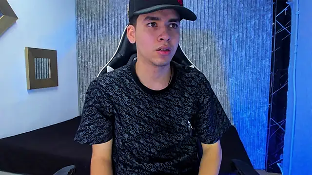 Mike 0233  online show from December 16, 4:28 am