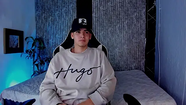 Mike 0233  online show from September 12, 4:23 am