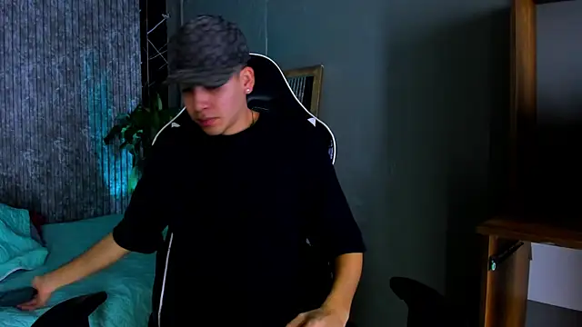 Mike 0233  online show from March 23, 4:05 am