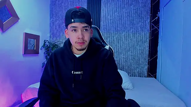 Mike 0233  online show from January 16, 4:05 am