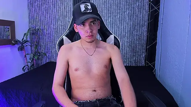 Mike 0233  online show from October 22, 4:23 am