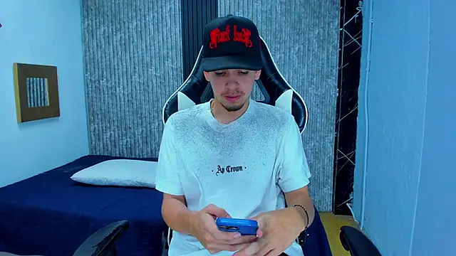 Mike 0233  online show from January 9, 5:14 am