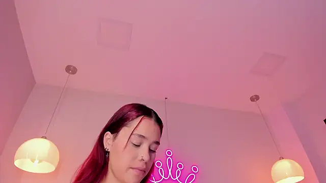 violeth hill online show from November 29, 7:58 pm