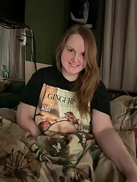 GingerSnap33 online show from March 10, 3:10 am