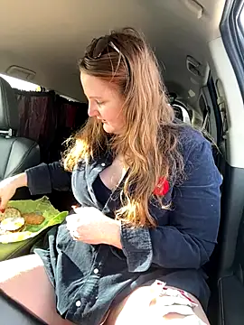 GingerSnap33 online show from November 9, 6:12 pm