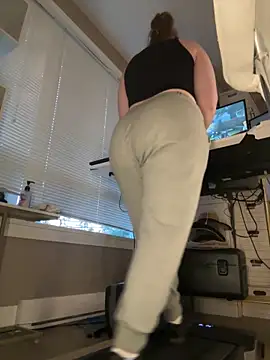 GingerSnap33 online show from May 15, 3:26 am
