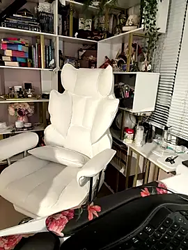 GingerSnap33 online show from January 11, 1:34 am