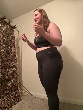 GingerSnap33 online show from March 13, 12:15 am