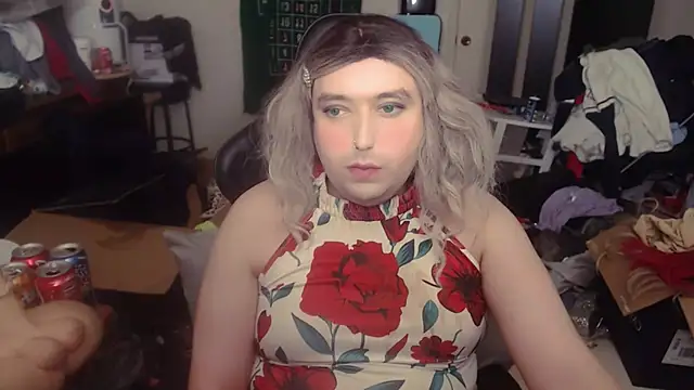 Snapshot of Chrissie_Ohna chatting on February 9, 1:55 am Chrissie Ohna online show from February 9, 1:55 am