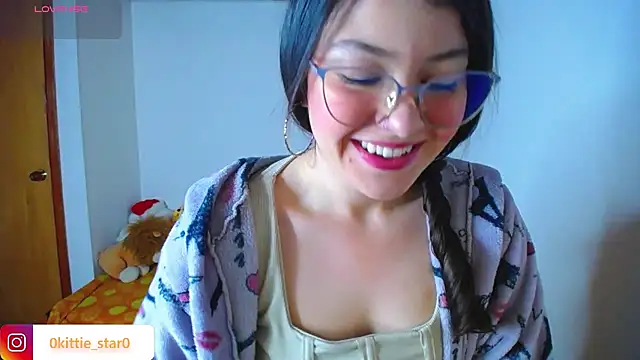 juli05star20 online show from March 5, 12:33 pm