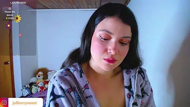 juli05star20 online show from October 18, 3:08 am