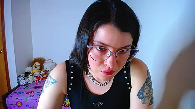 juli05star20 online show from October 5, 1:07 am