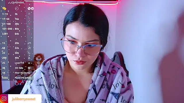 juli05star20 online show from November 9, 6:01 pm