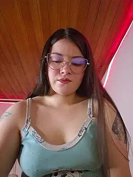 juli05star20 online show from May 1, 11:21 pm