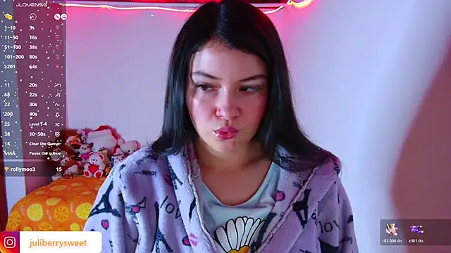 juli05star20 online show from April 18, 9:48 pm