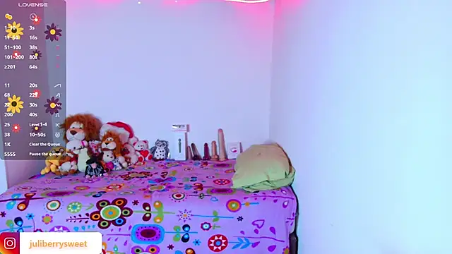 juli05star20 online show from November 26, 10:43 pm