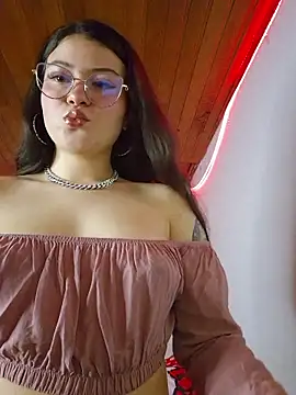 juli05star20 online show from April 3, 3:24 am