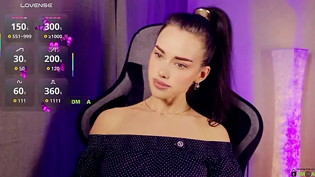 -CrazyAnna- online show from March 10, 6:45 pm