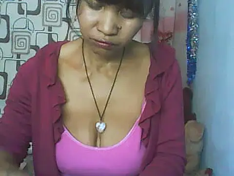 Snapshot of nene_belle chatting on July 2, 8:20 am nene belle online show from July 2, 8:20 am