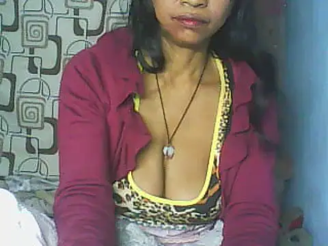 Snapshot of nene_belle chatting on July 8, 7:36 pm nene belle online show from July 8, 7:36 pm