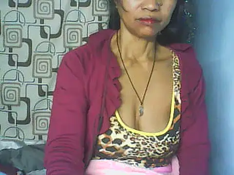 Snapshot of nene_belle chatting on June 25, 6:57 pm nene belle online show from June 25, 6:57 pm
