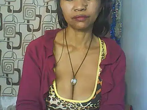 Snapshot of nene_belle chatting on June 25, 6:51 am nene belle online show from June 25, 6:51 am
