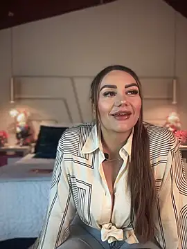 Miss ary online show from November 29, 1:00 pm